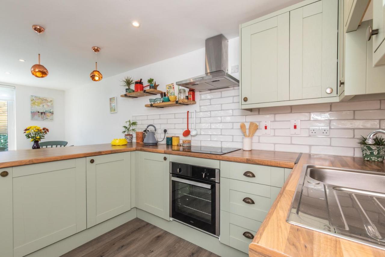 Beach, Hills, Food, Scenic Walks-the Kelp House. Holiday home *